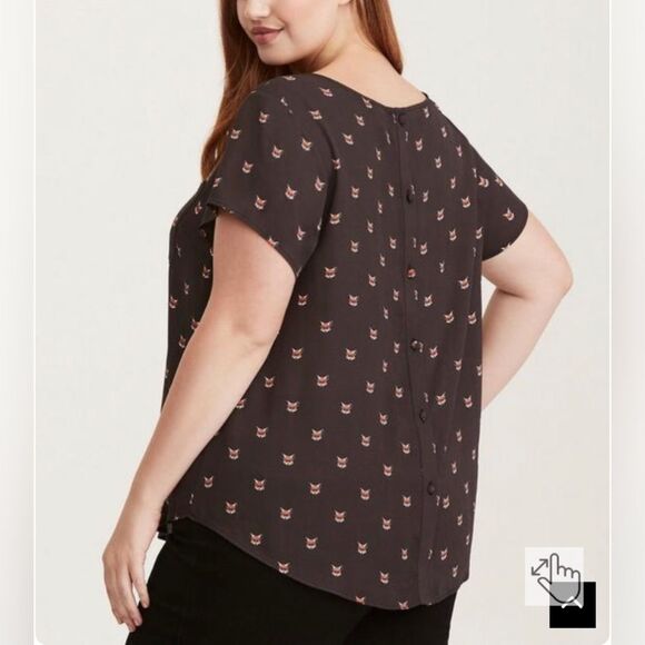 Torrid Abbey Georgette Button Back Short Sleeve Blouse Black Fox Print 1x - Picture 2 of 9